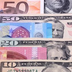 banconote-euro-dollaro-fotolia-kpSD--835x437@IlSole24Ore-Web